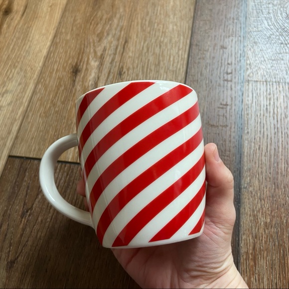 Starbucks Red and White Candy Cane 12 Ounce Mug - Picture 5 of 8